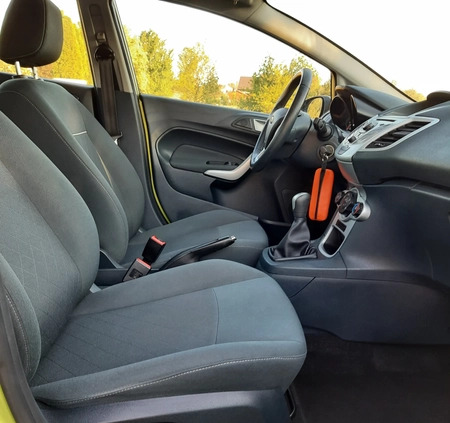 Ford Fiesta cena 25900 przebieg: 59000, rok produkcji 2012 z Ścinawa małe 211